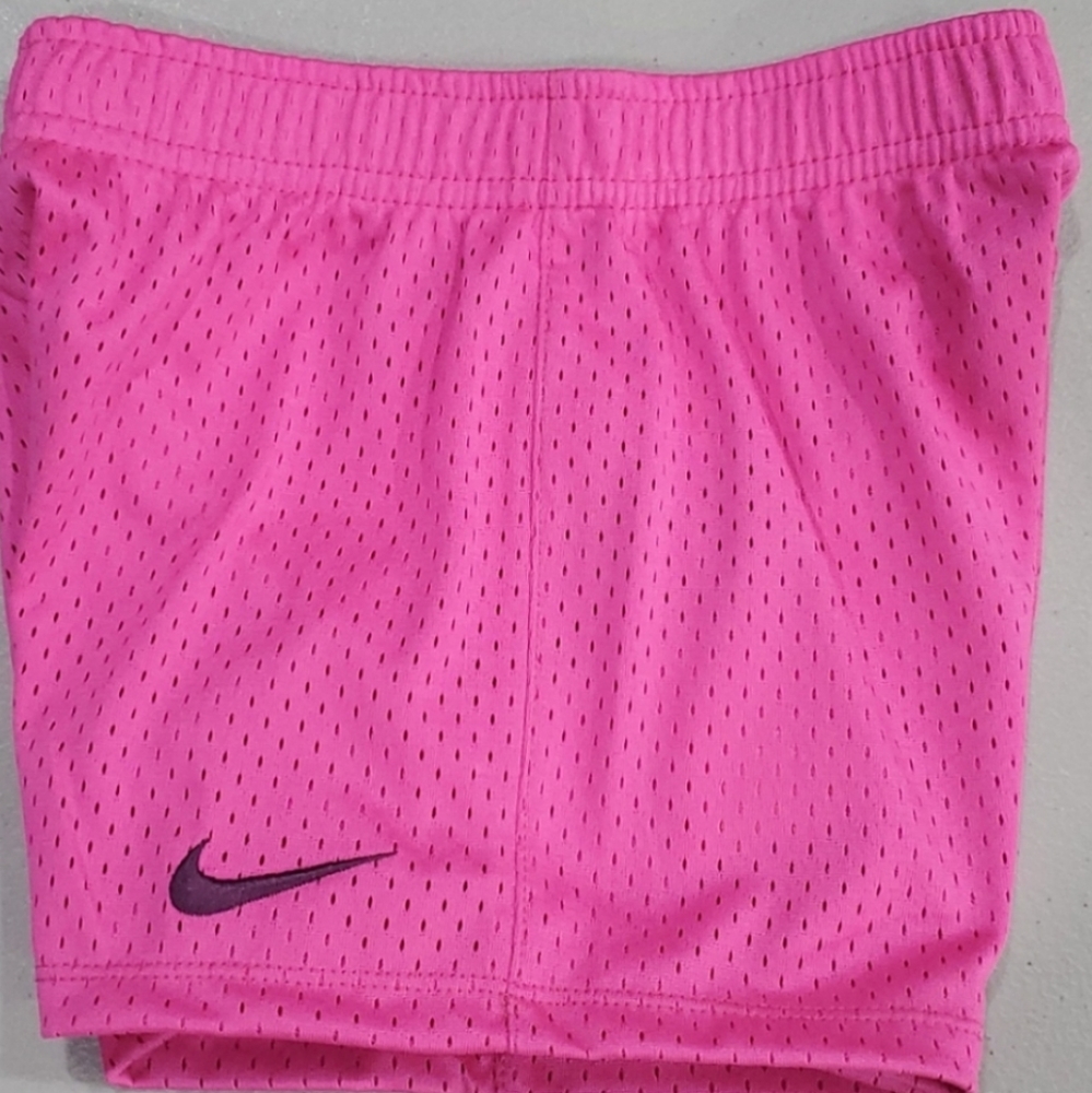 🆕️ Nike Racerback Tank - Picture 5 of 5